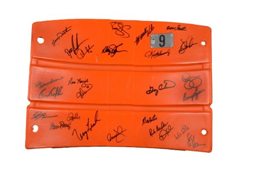 New York Shea Stadium Seat Back Signed by 1986 New York Mets Team (26 Signatures)